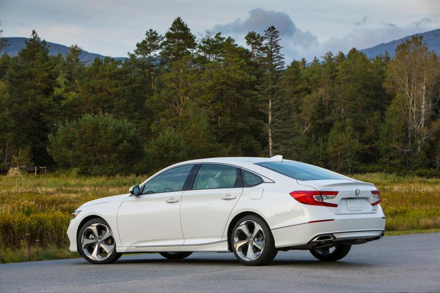  Honda Accord Touring 1.5T 2017 года  (NA) (фото 5 из 33)